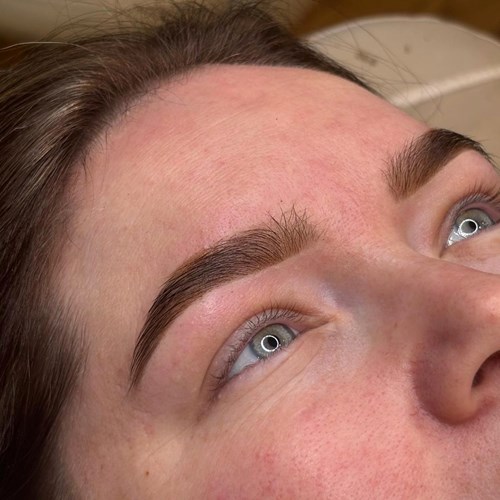 Brow Spa England Holly Brow Pic Kleek (1)