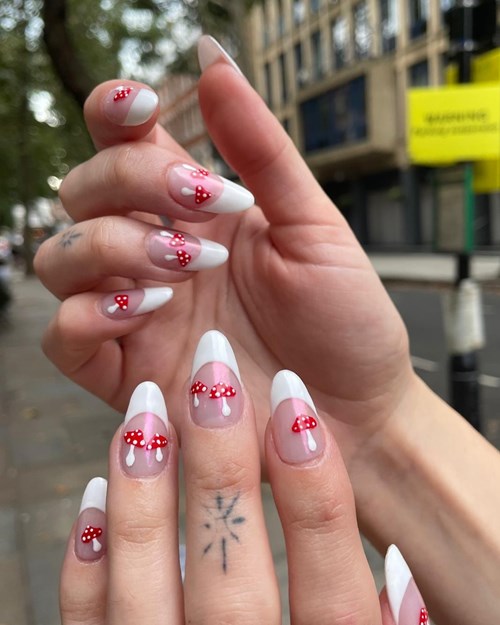 Nargis Nargis Mushroom Nails