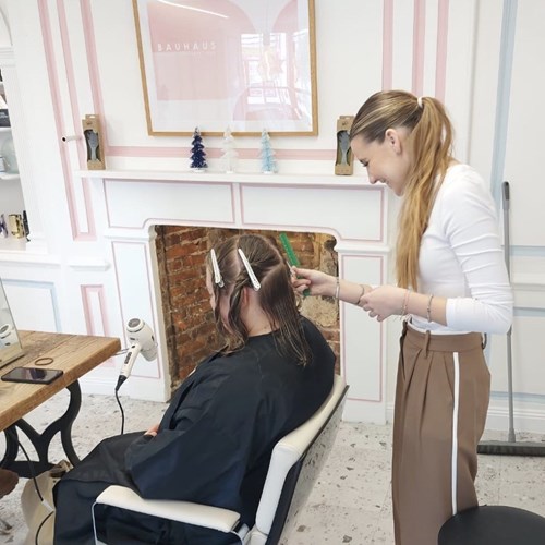 Tonics Hair Salon Kleek Apprenticeships