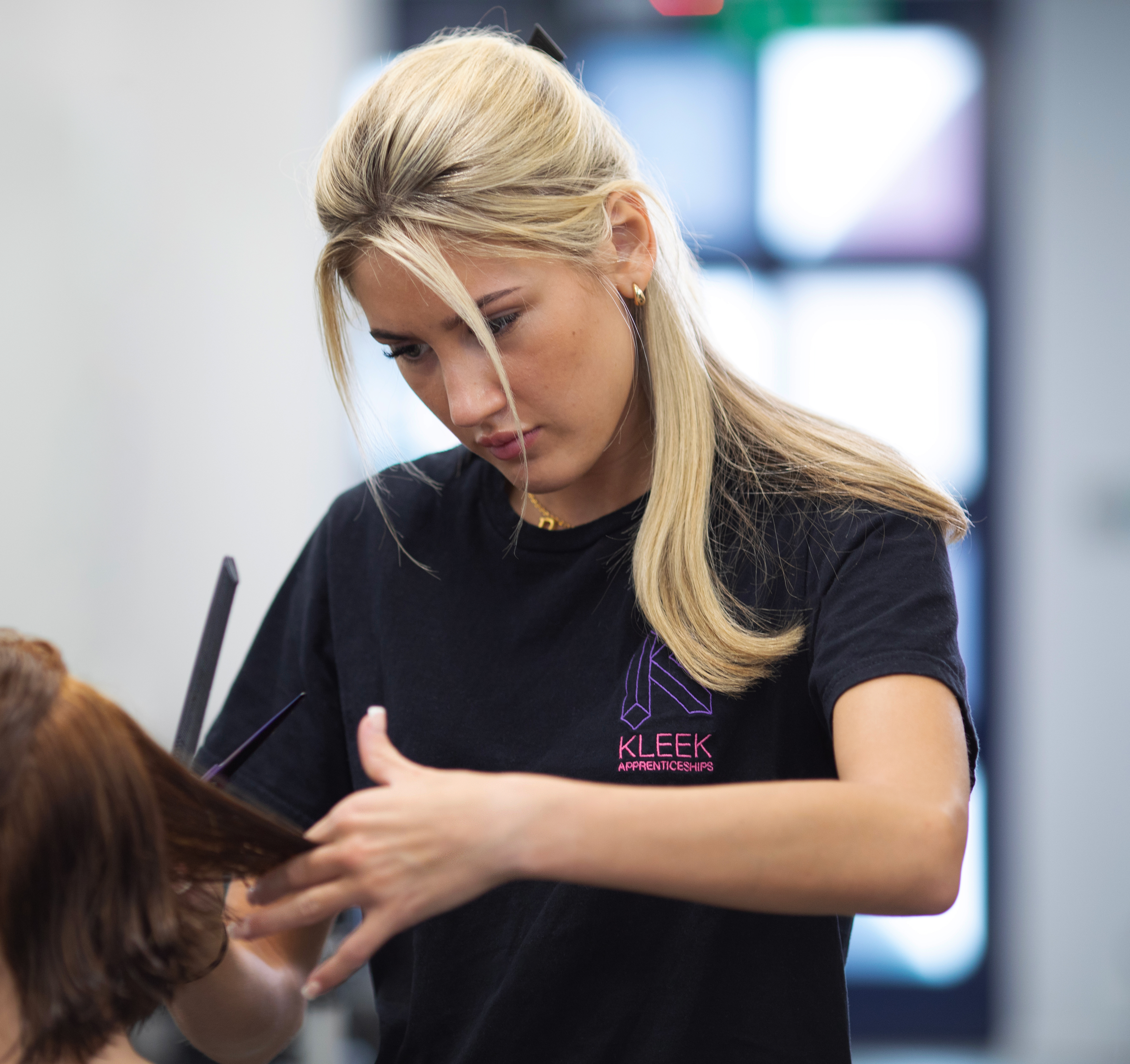 How To Become A Hairstylist, Beauty Therapist or Barber